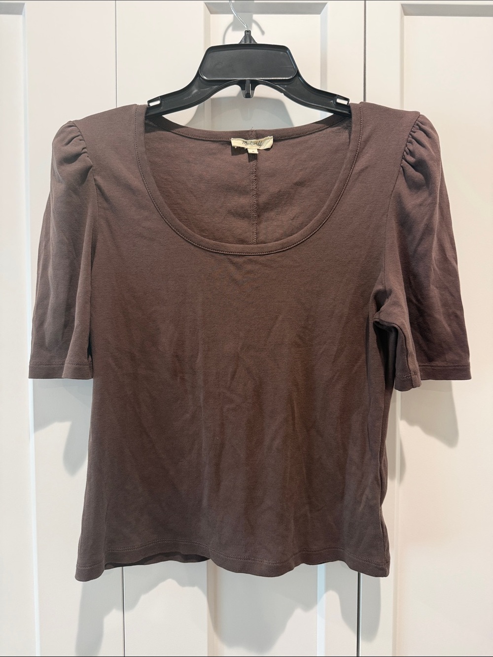 Women's Scoop Neck Puff Sleeve Top - Brown